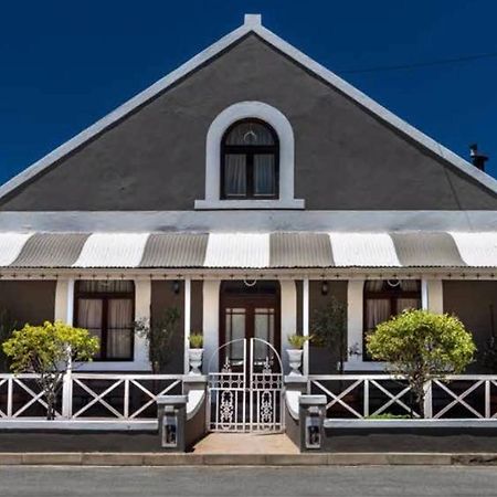 Lord Carnarvon Guesthouse Esterno foto