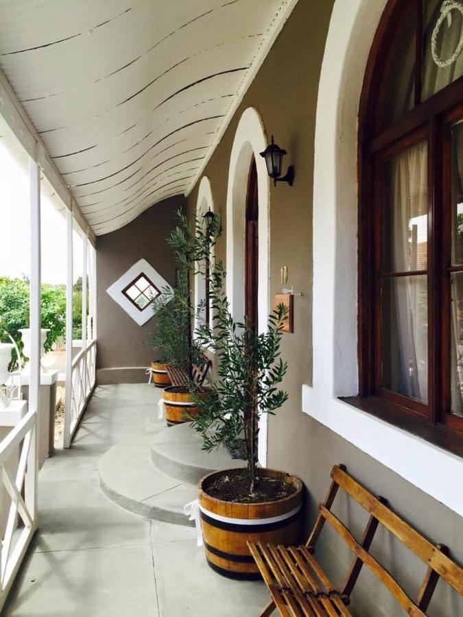 Lord Carnarvon Guesthouse Esterno foto